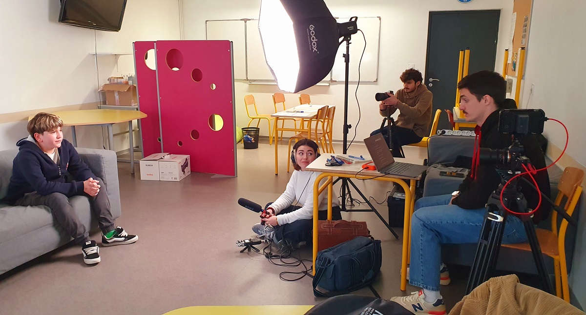 UN FILM DOCUMENTAIRE POUR METTRE EN LUMIÈRE LES JEUNES SAPEURS-POMPIERS DE L’INSTITUT L’AMANDIER