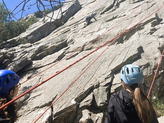 SORTIE ESCALADE A CAUNES-MINERVOIS.
