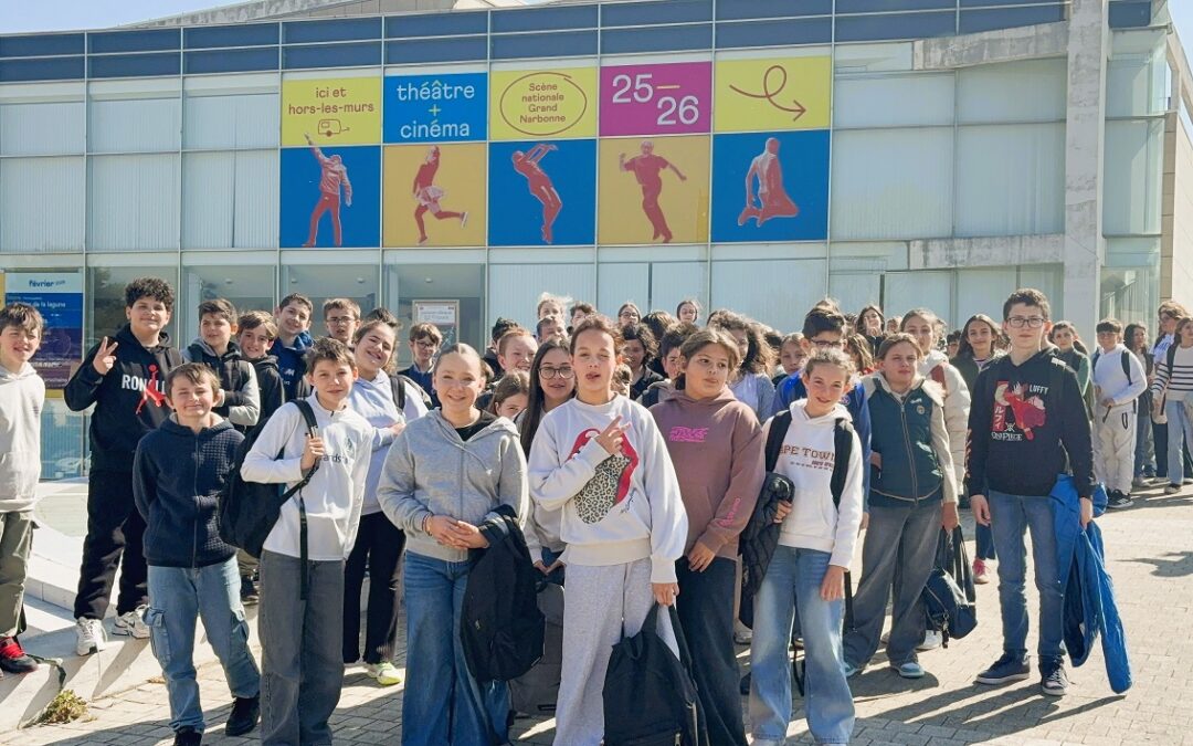 LES 6e EN SORTIE AU THEATRE DE NARBONNE.