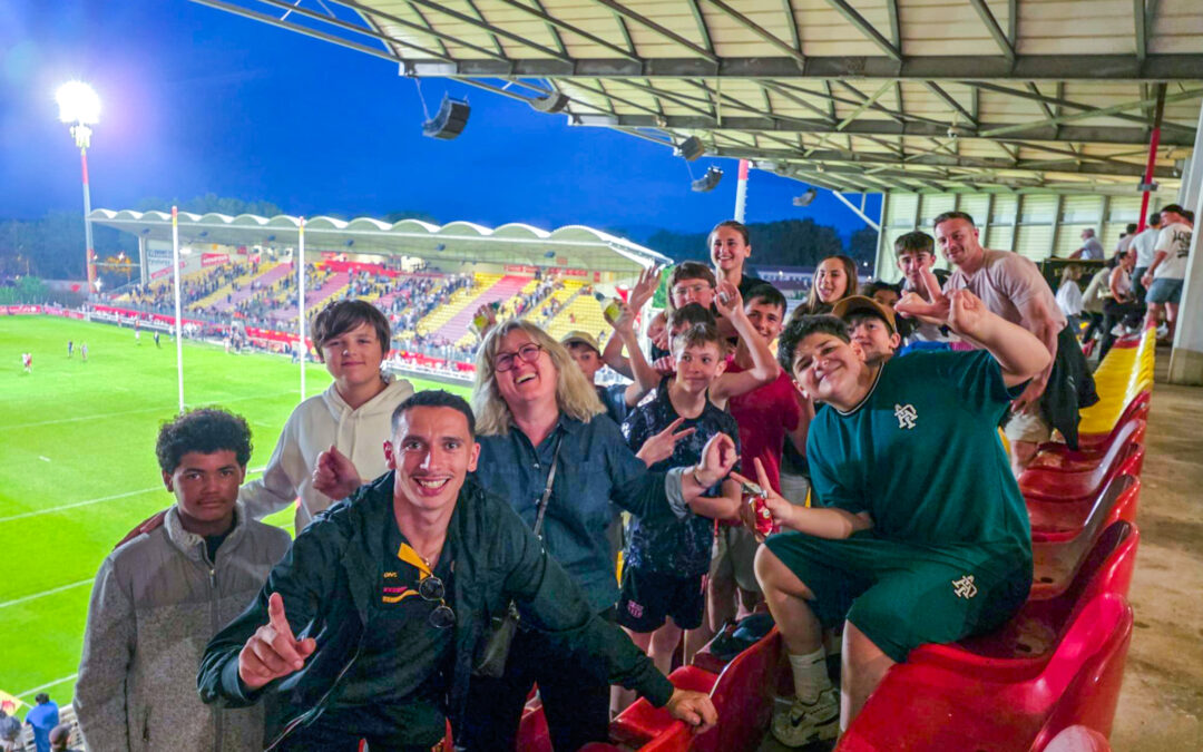 Dragons en feu et élèves conquis : une soirée rugby inoubliable à Perpignan !